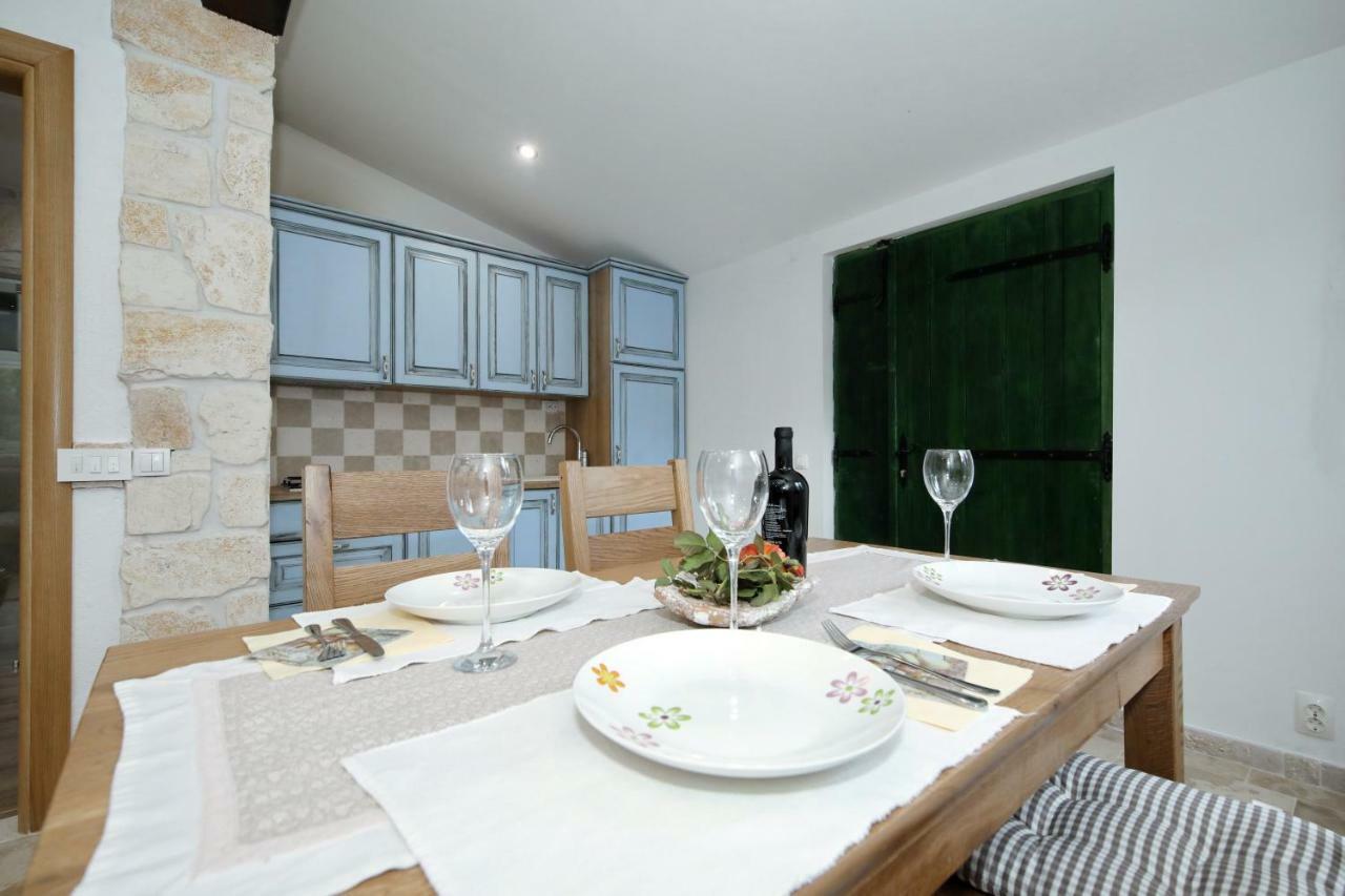 Holiday Home Petar Drage Extérieur photo