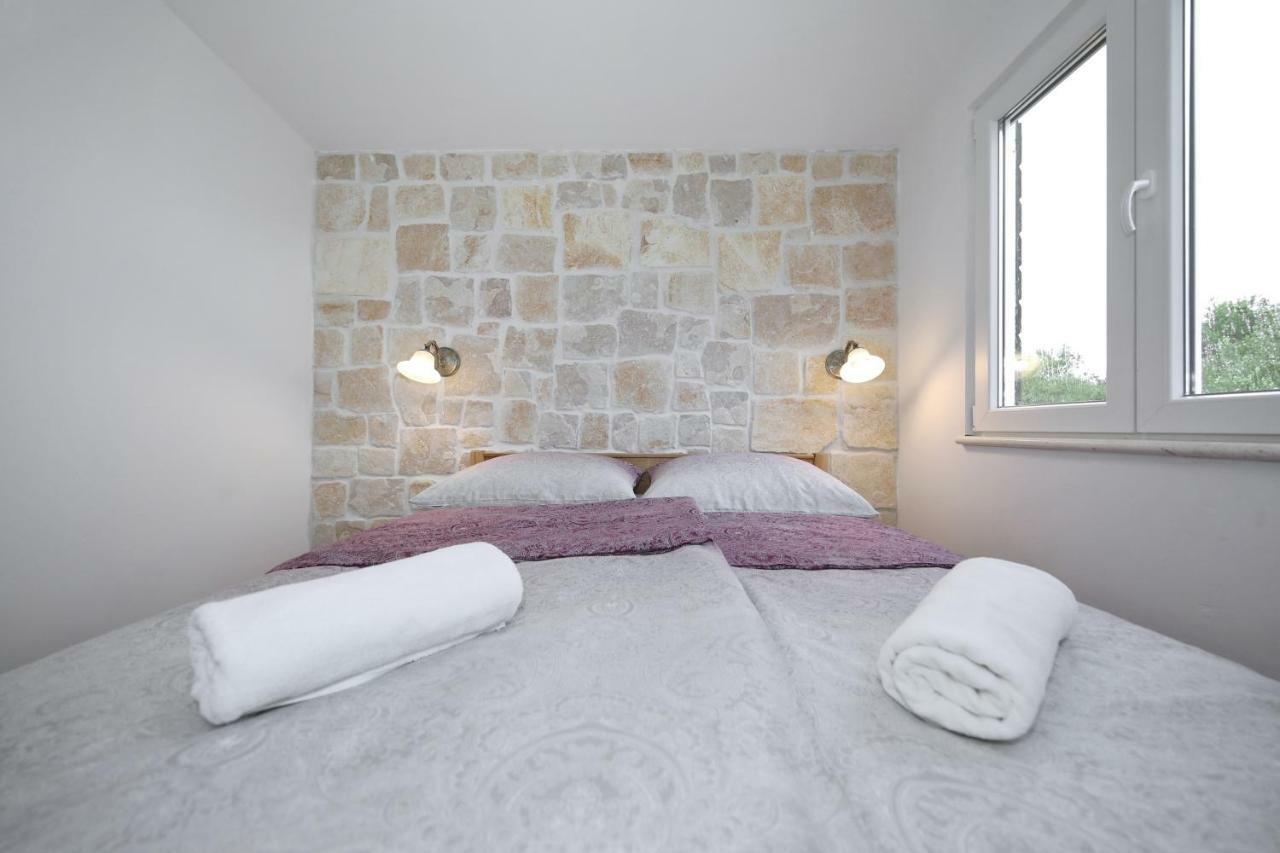 Holiday Home Petar Drage Extérieur photo
